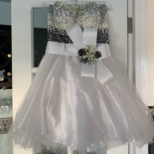 Prom/cocktail dress